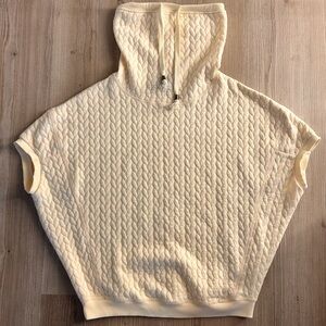 2 for 30$ 💕 Oversized poncho with cowl neck